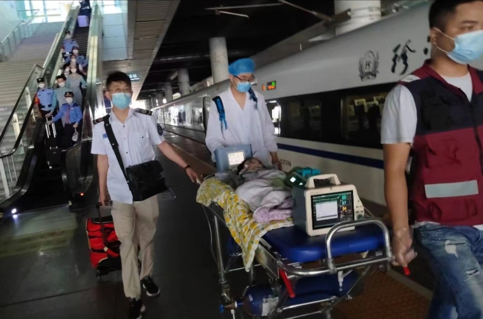 清河县高铁转运公司